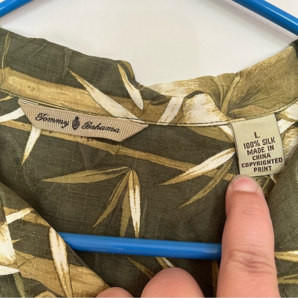 Tommy Bahama Mens 100% Silk Tropical Floral Short Sleeve Button Shirt Green Sz L - Picture 2 of 6